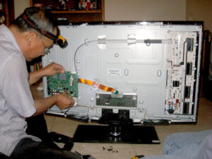 Sửa chữa tivi tại nhà Hóc Môn